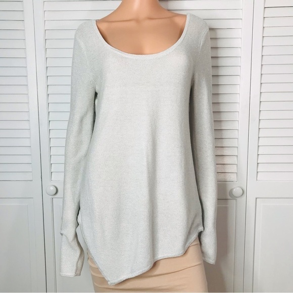 EXPRESS Silver Scoop Neck Asymmetrical Hem Sweater Size Large - Picture 1 of 7